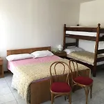 Hotell Cavaria 2*