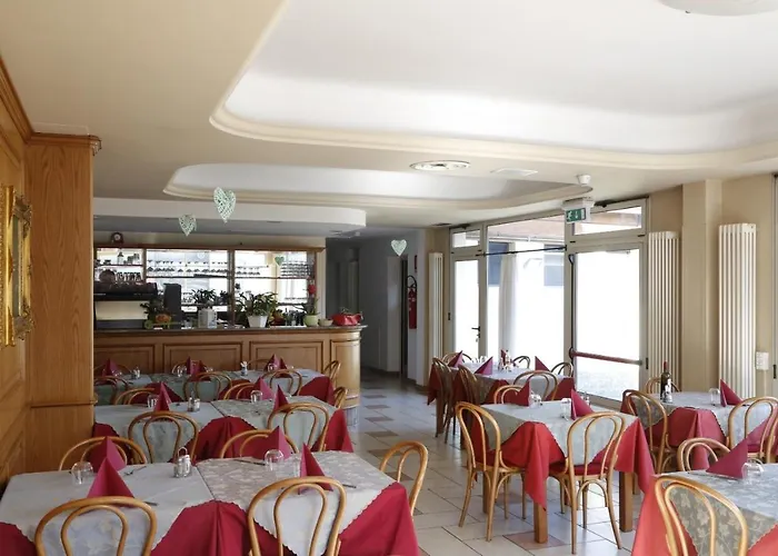 Hotel Cavaria 2*